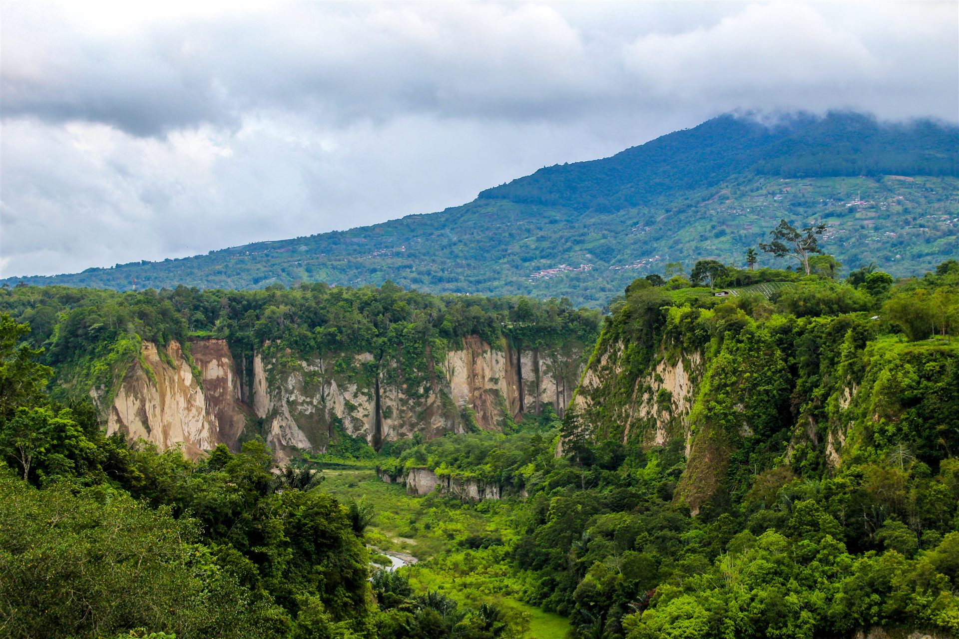 Bentang alam Sumatera Barat